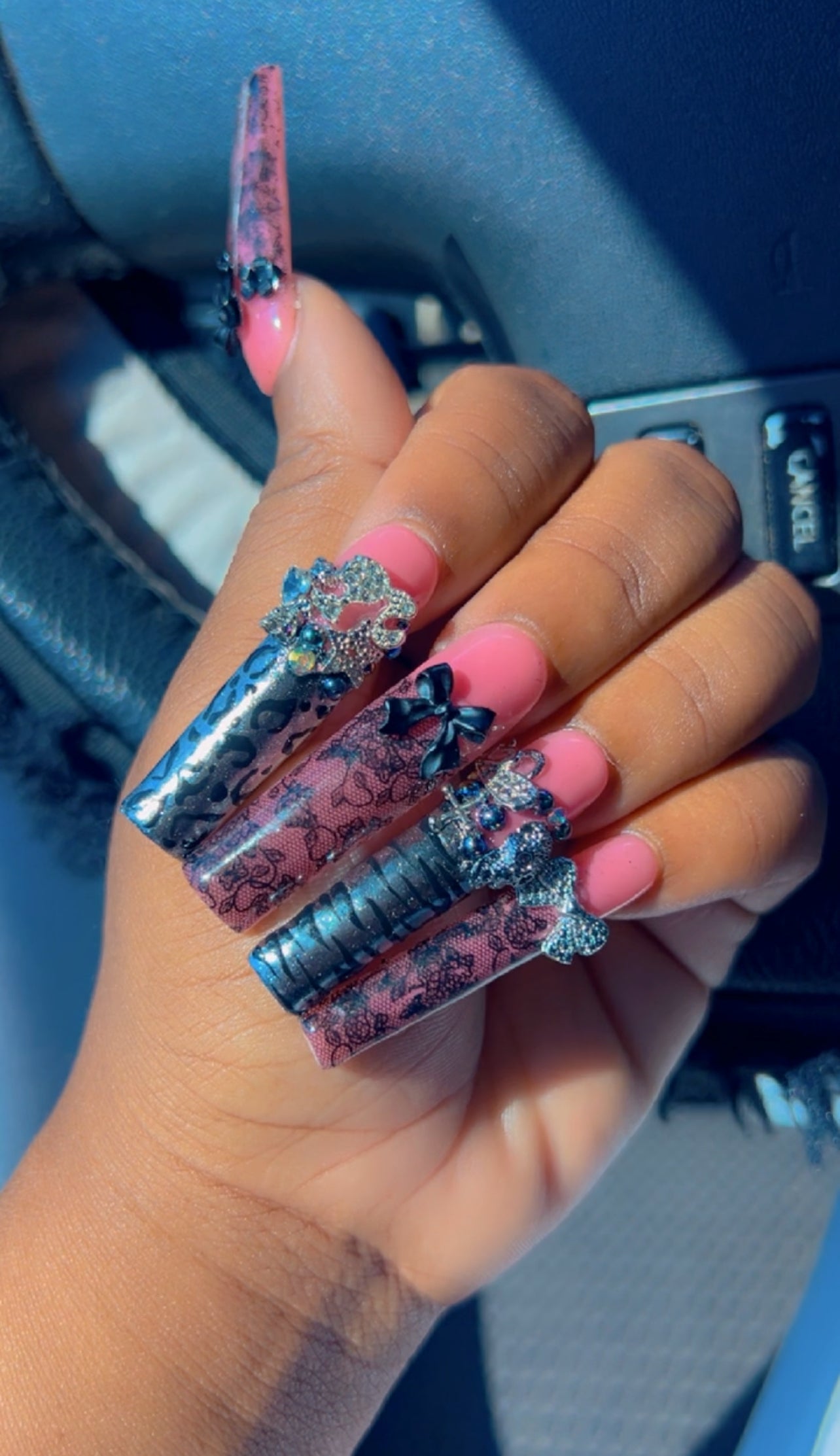 Cluster & design nails