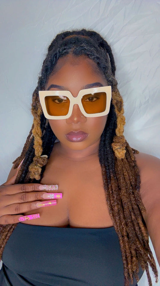 Peachy// yellow shades