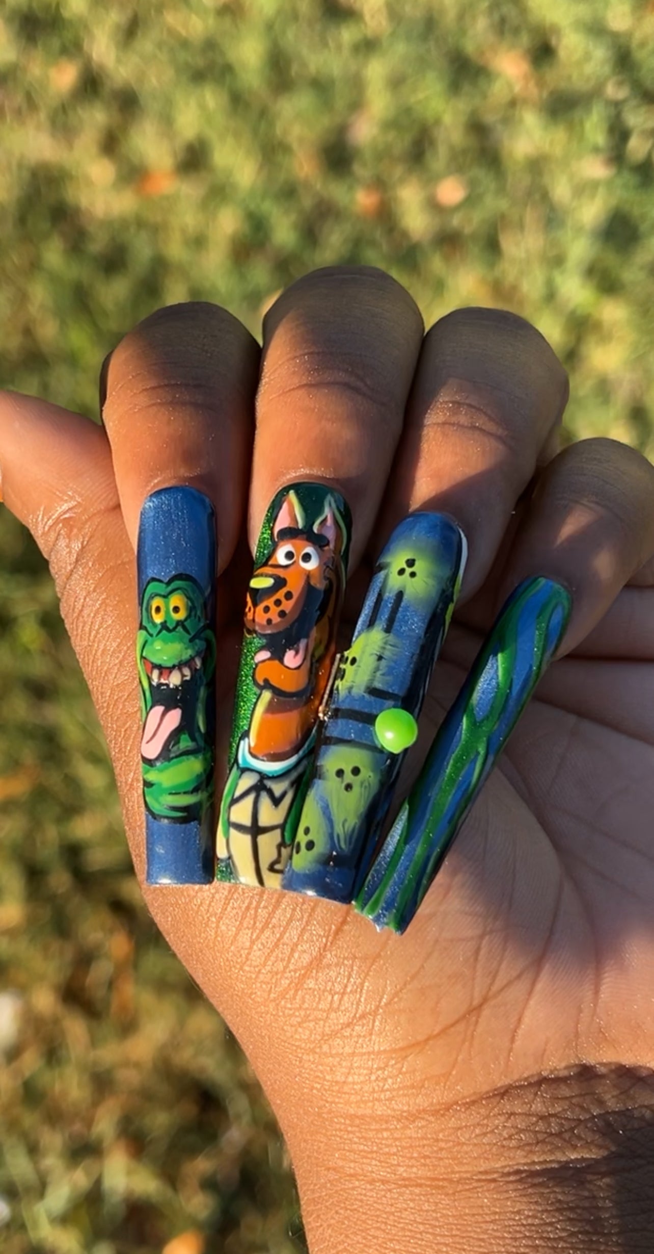Cartoon nails