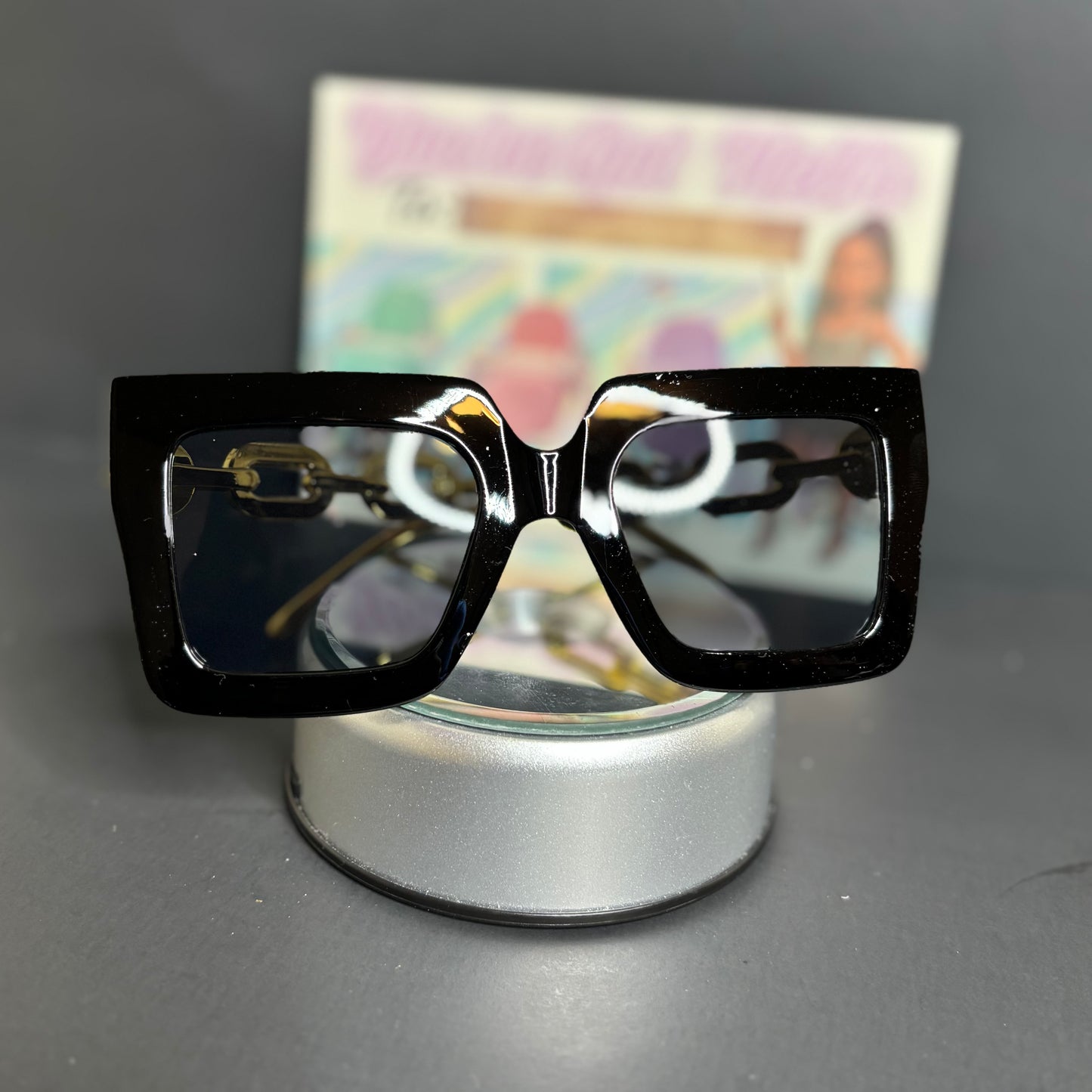 Black glasses