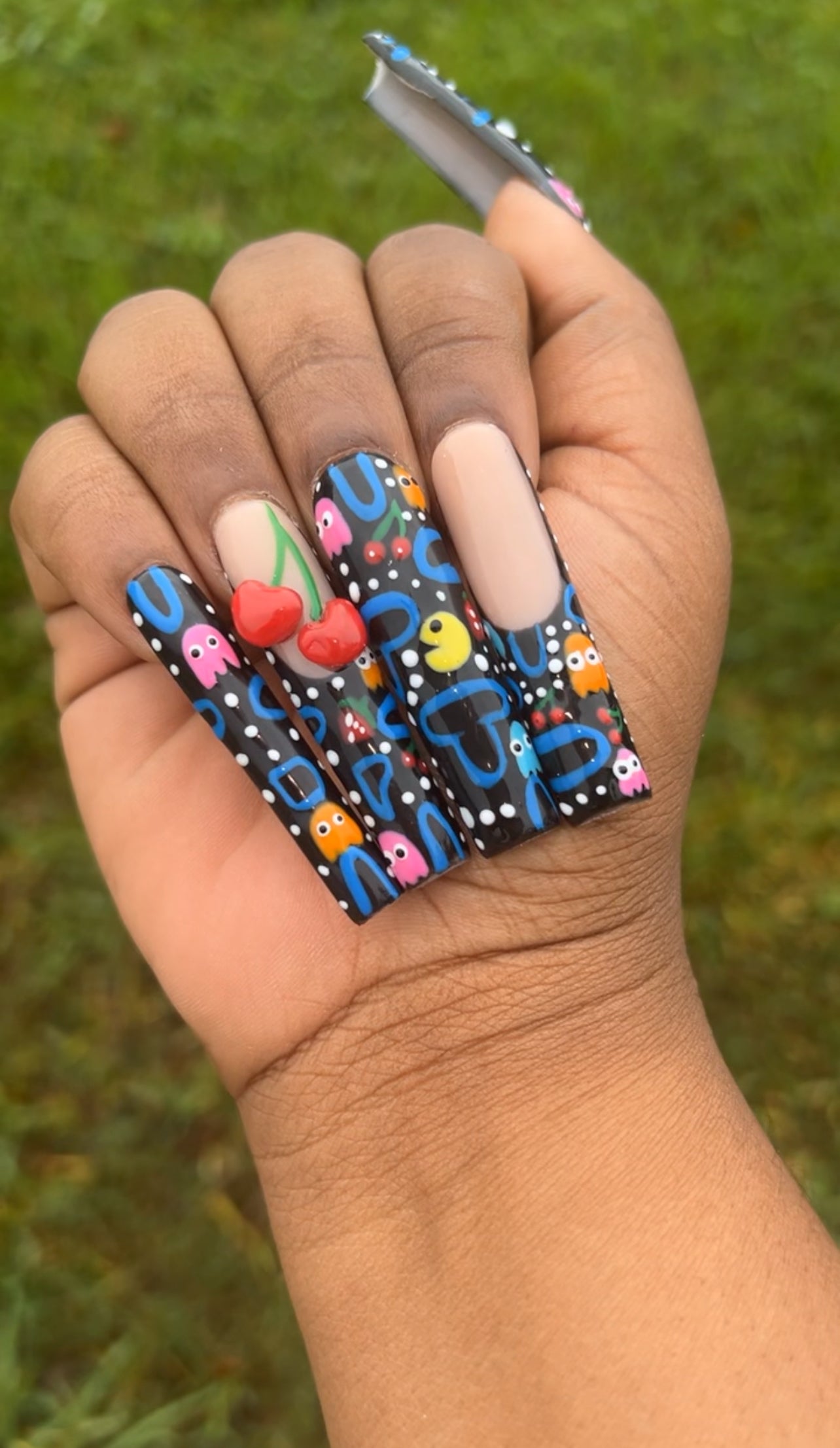 Cartoon nails